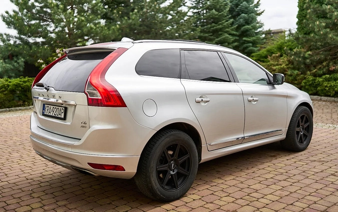 Volvo XC 60 cena 89900 przebieg: 93900, rok produkcji 2017 z Krzeszowice małe 121